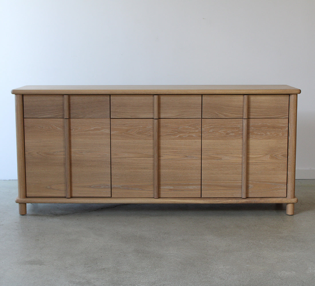 Anton Credenza