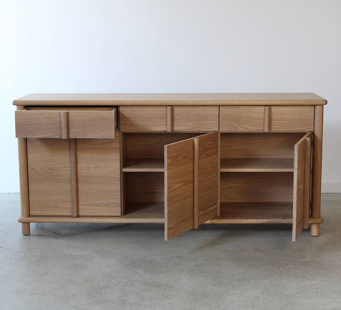 Anton Credenza