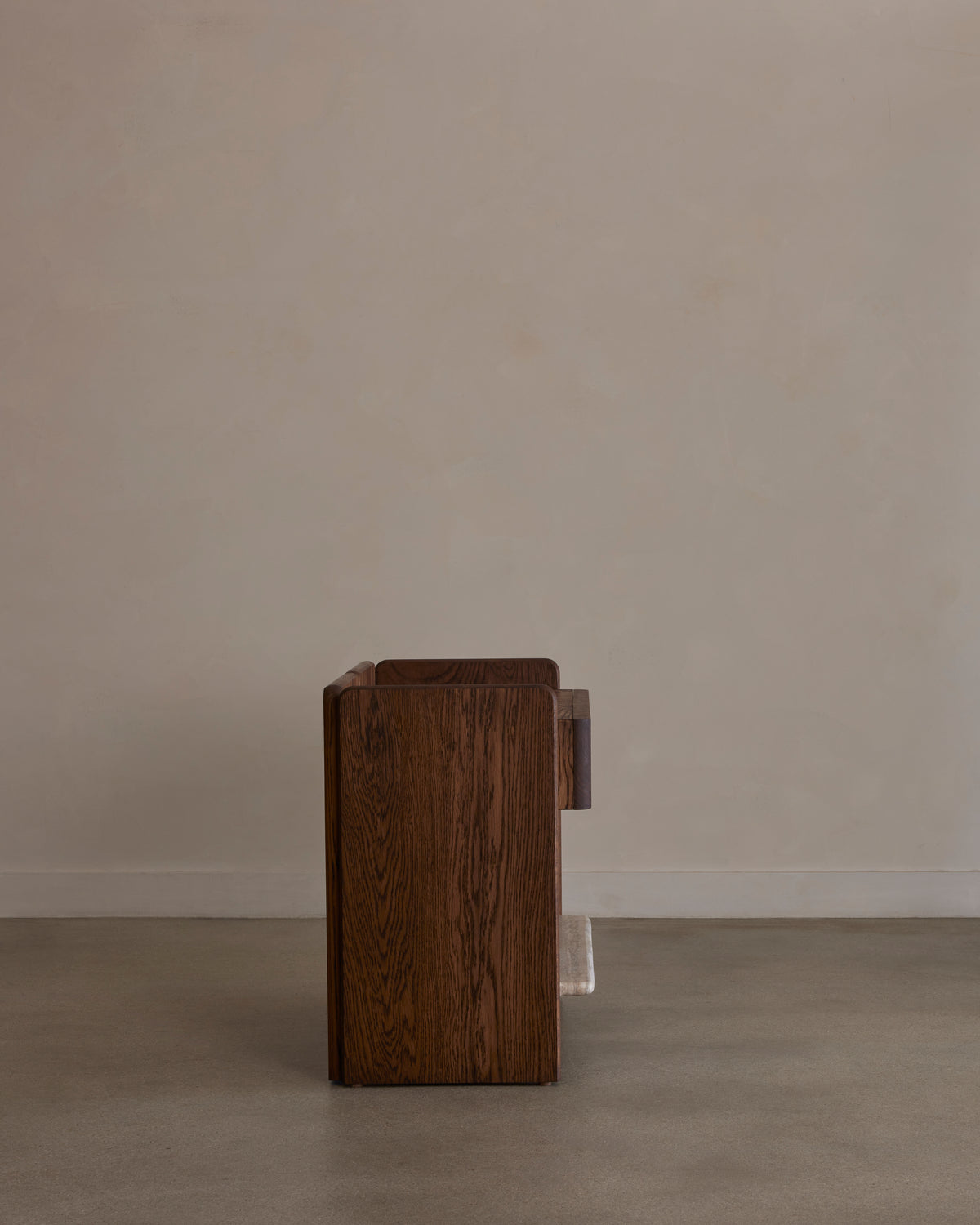 Gjilly Nightstand