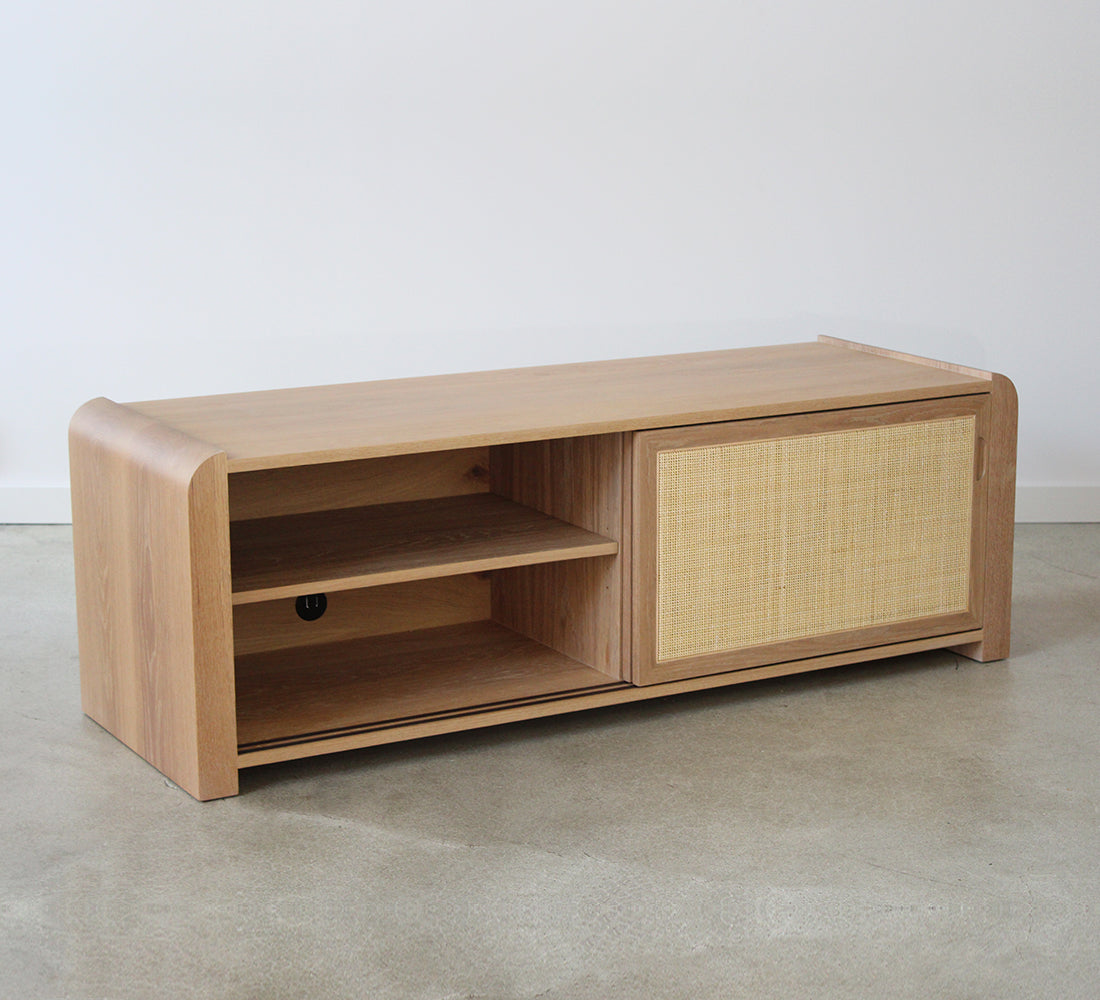 Anders Credenza