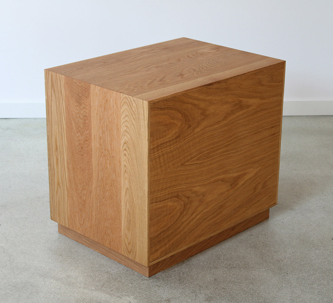 Quinn Nightstand
