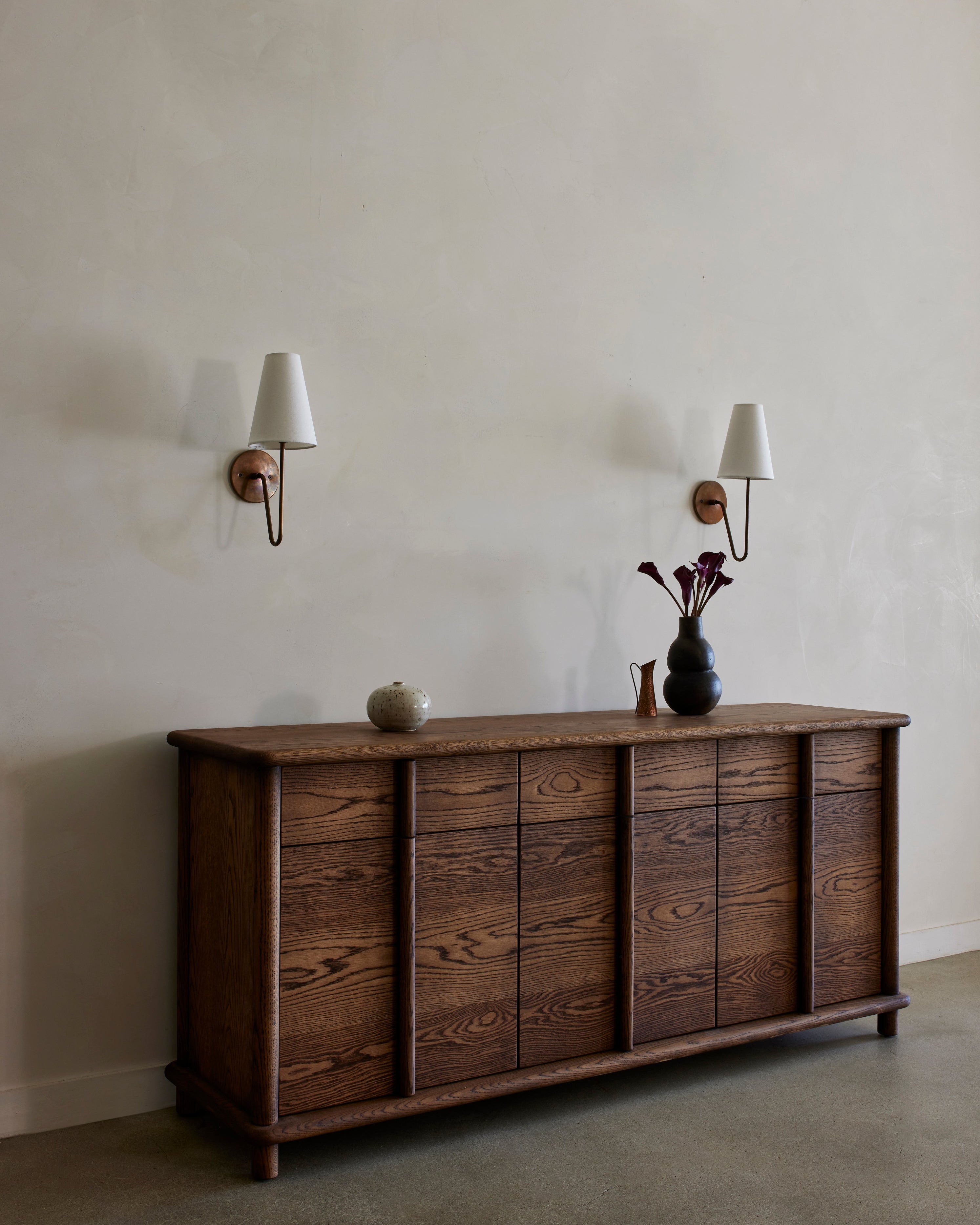 Anton Credenza