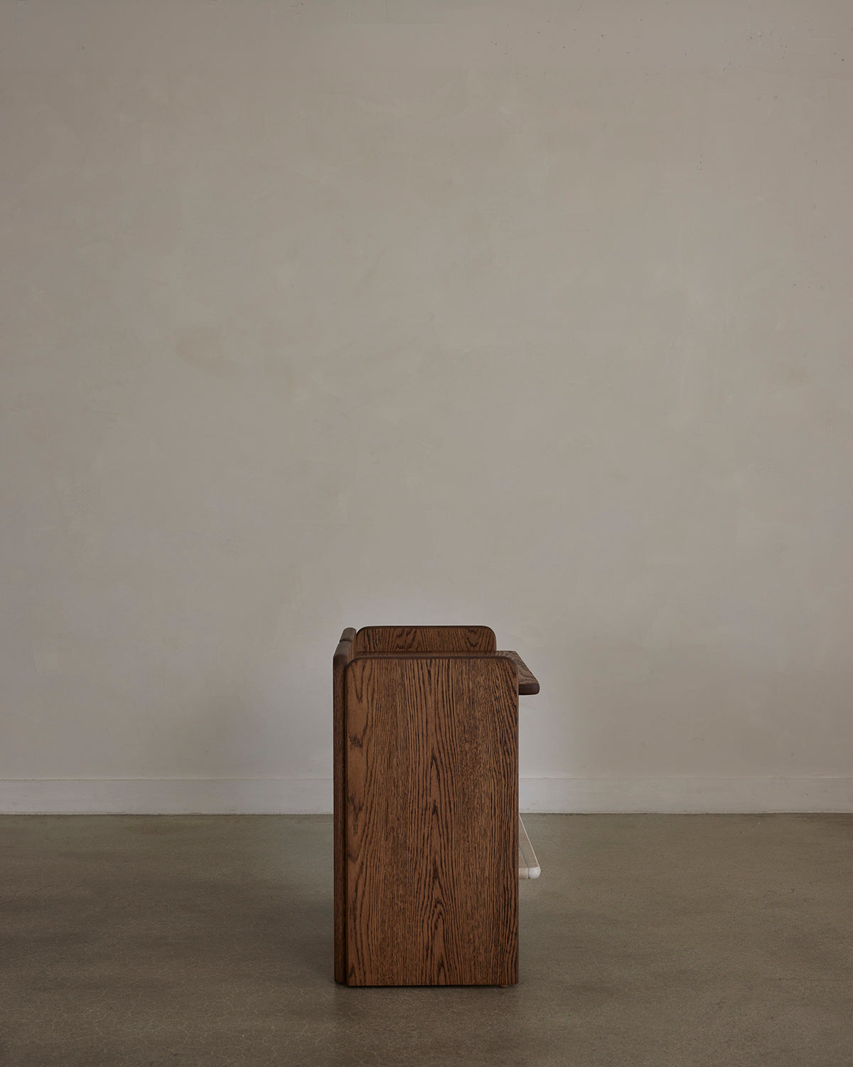 Gjilly Side Table