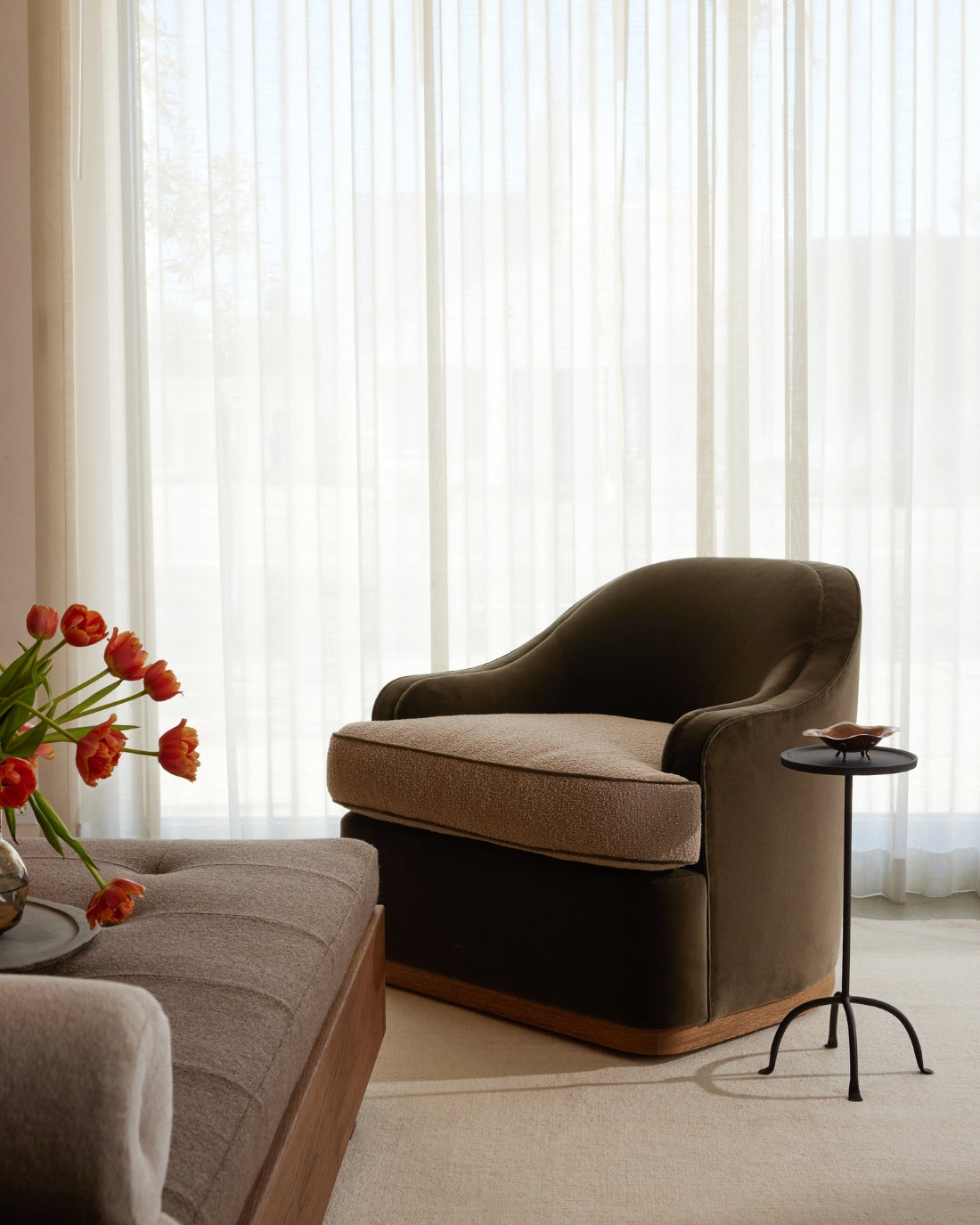 Monroe Swivel Chair
